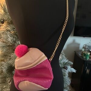 Chic Pink cupcake Crossbody Bag with Chain Strap